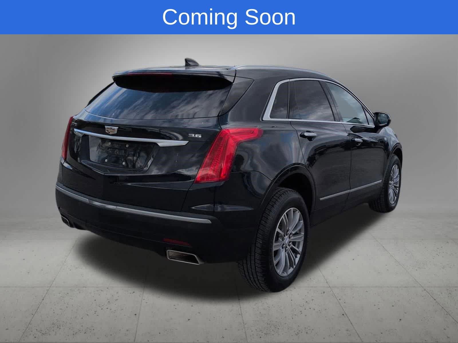 Used 2017 Cadillac XT5 Luxury w/ LPO, Wheel Lock Package FWD image 6