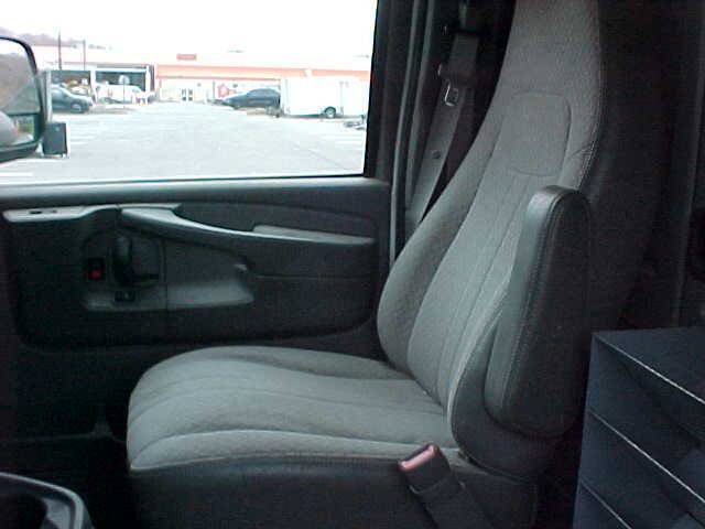 Used 2013 Chevrolet Express 3500 w/ Express Access Plus Package RWD image 11