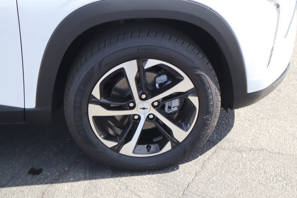 New 2026 Chevrolet Trax RS w/ Driver Confidence Package FWD image 10