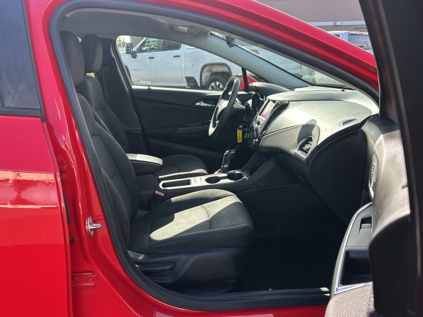 Used 2019 Chevrolet Cruze LS w/ LS Convenience Package FWD image 23