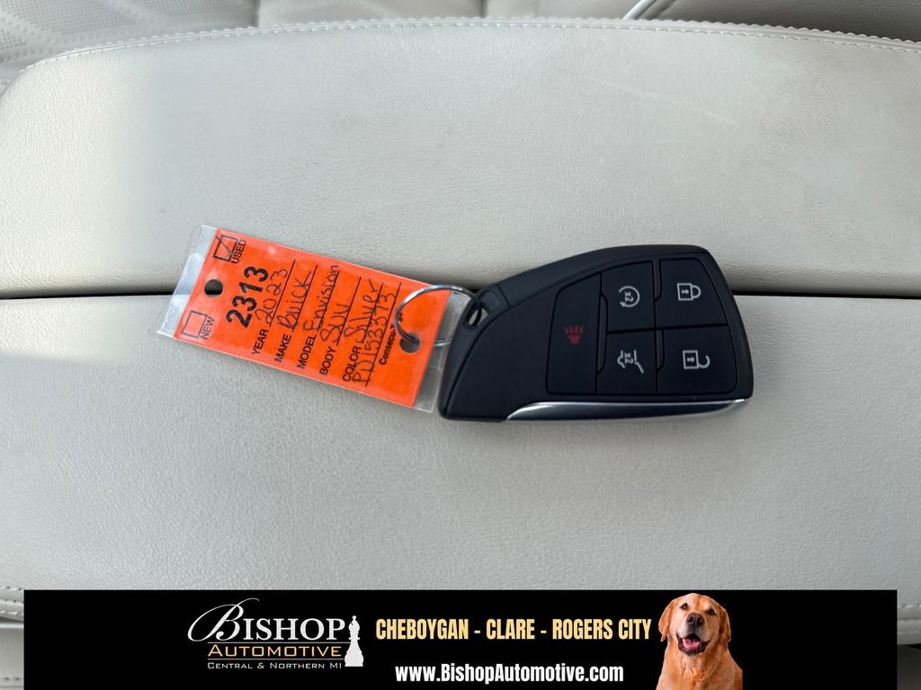 Used 2023 Buick Envision Avenir AWD/4WD image 30