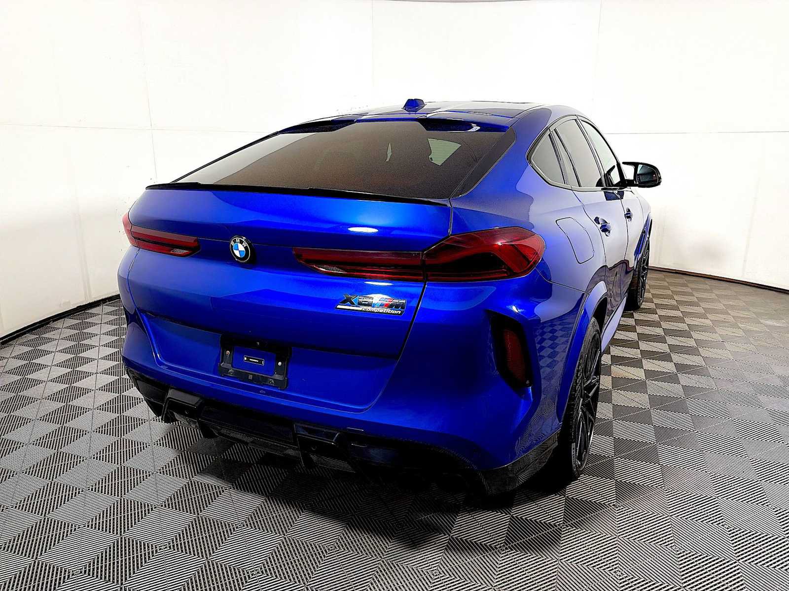 Used 2024 BMW X6 M Competition w/ Executive Package AWD/4WD image 6
