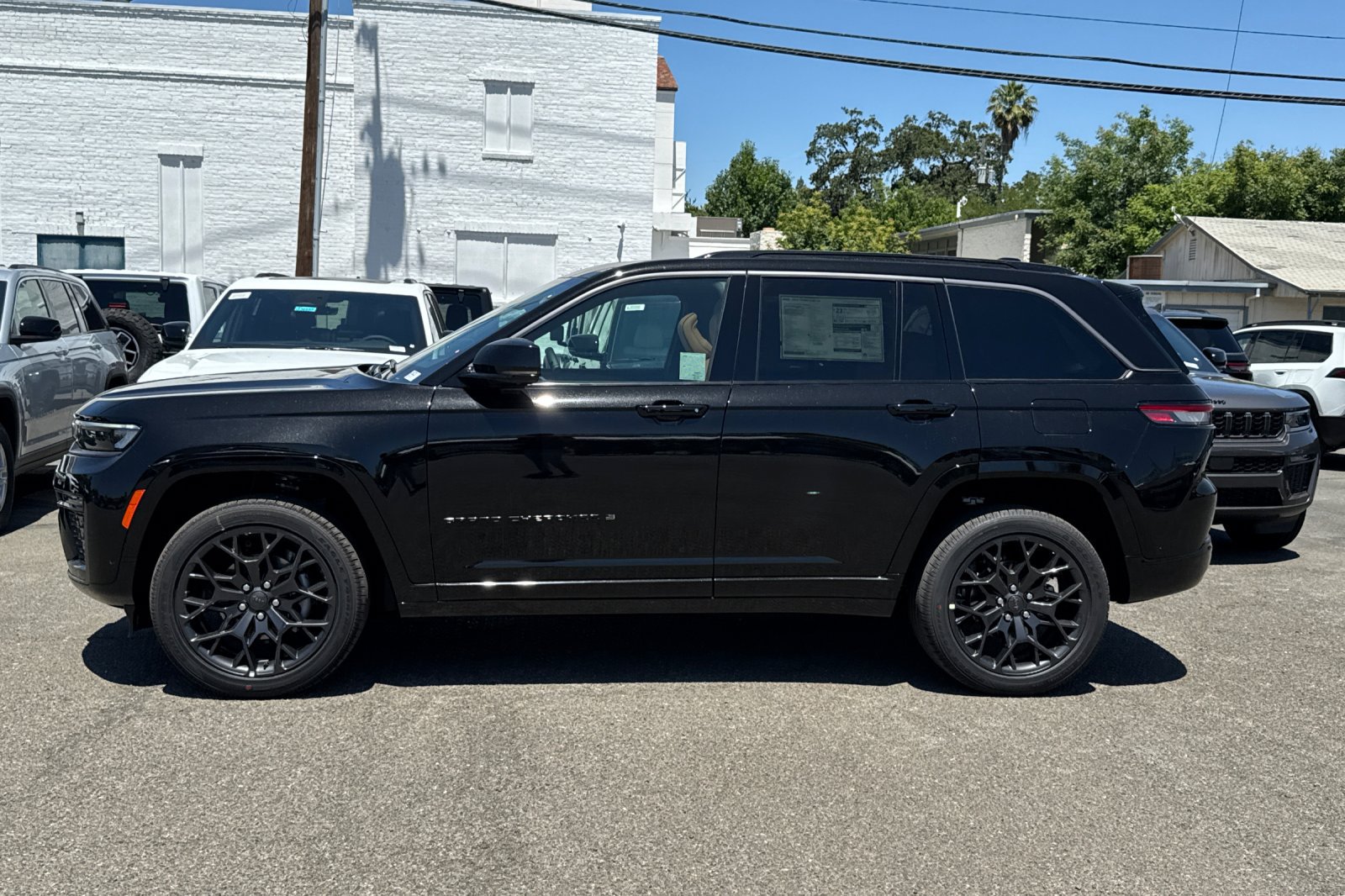New 2026 Jeep Grand Cherokee Summit w/ Obsidian Package AWD/4WD image 6