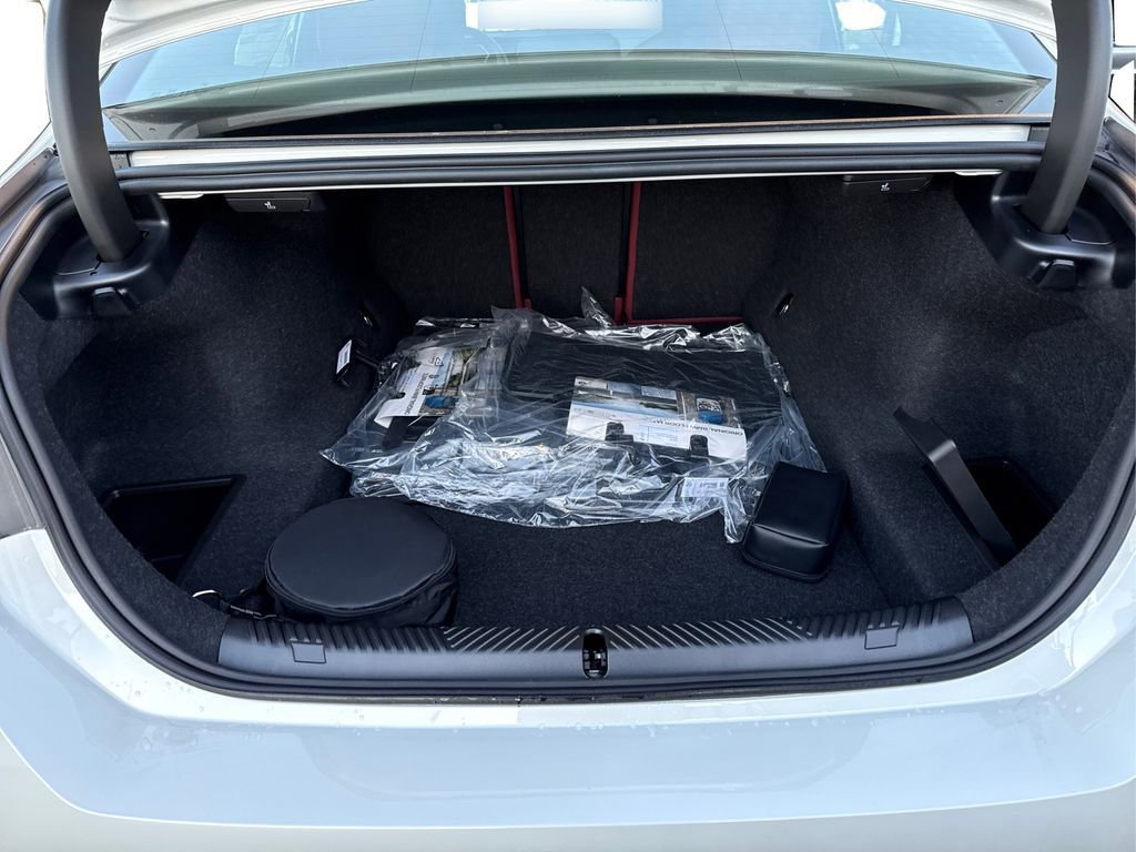 New 2026 BMW 530i w/ M Sport Package image 13