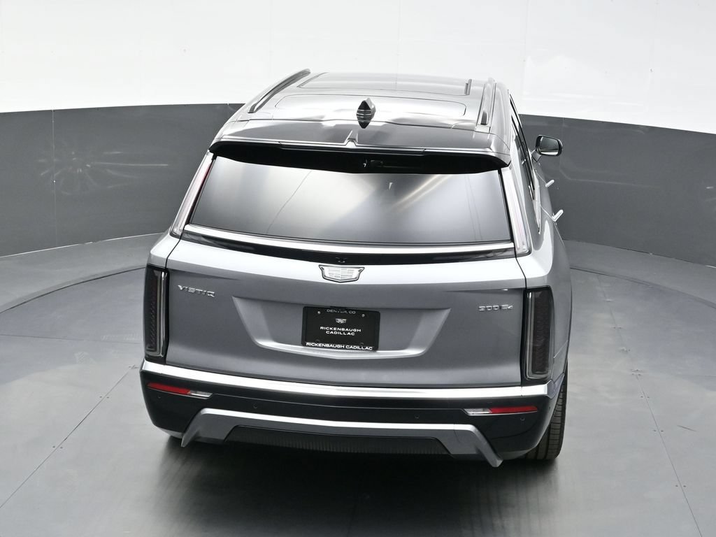 New 2026 Cadillac Vistiq Premium Luxury w/ LPO, Floor Liner Package AWD/4WD image 30