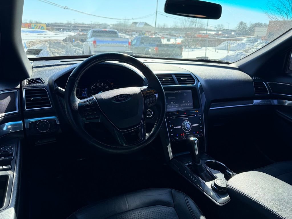 Used 2016 Ford Explorer Limited image 23