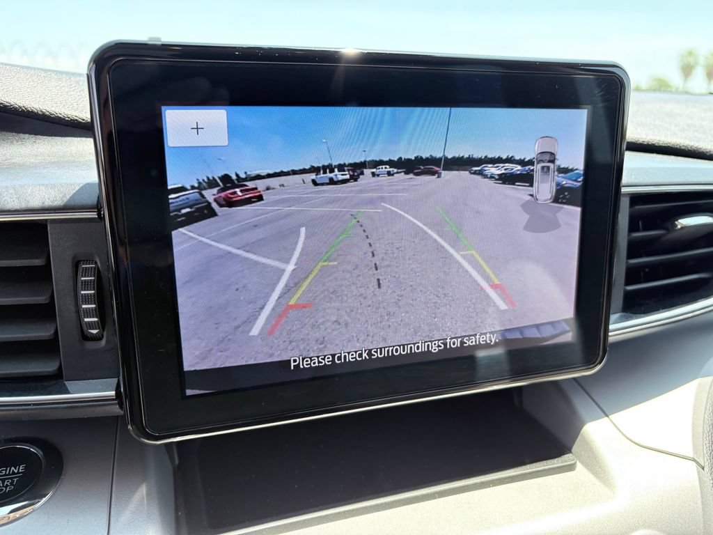 Used 2023 Ford Explorer XLT w/ Equipment Group 202A AWD/4WD image 20