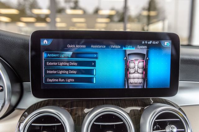 Used 2021 Mercedes-Benz GLC 300 4MATIC image 25