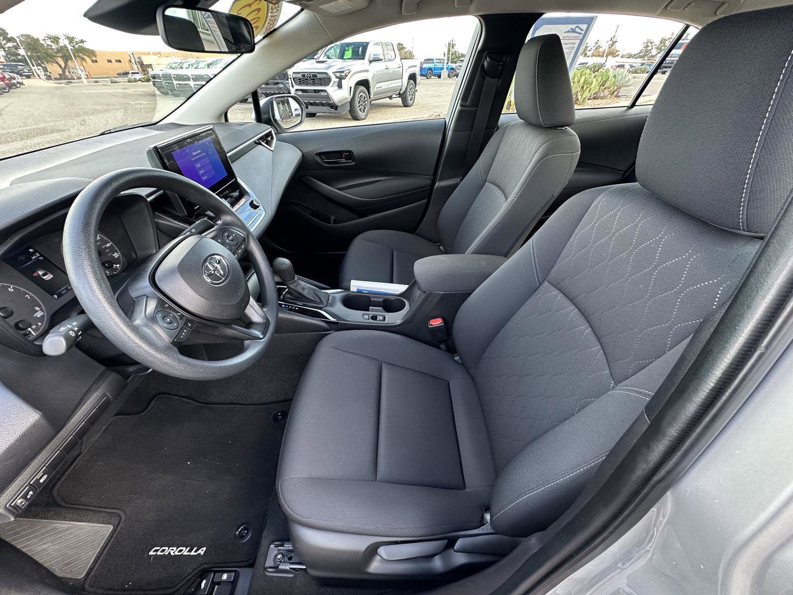 Used 2023 Toyota Corolla LE image 16