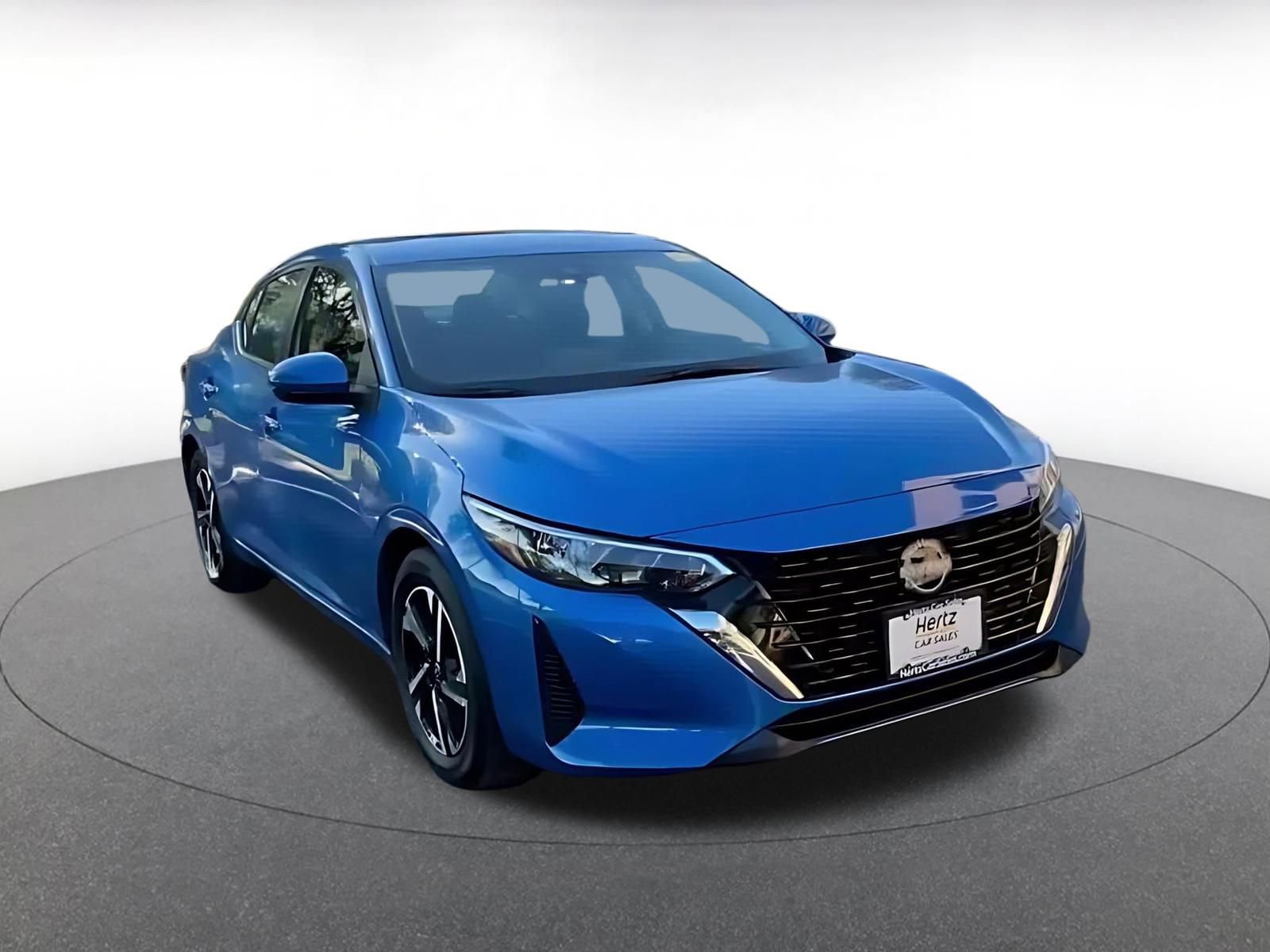 Used 2025 Nissan Sentra SV image 3