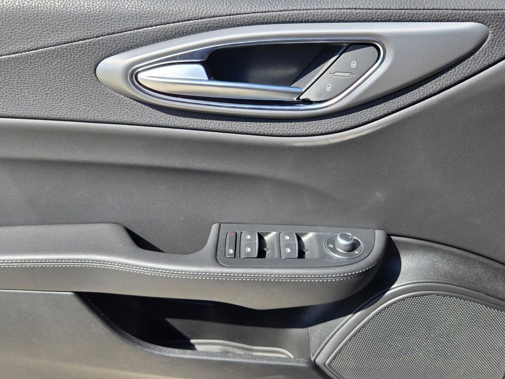 New 2025 Alfa Romeo Giulia w/ Driving Assist Package image 16