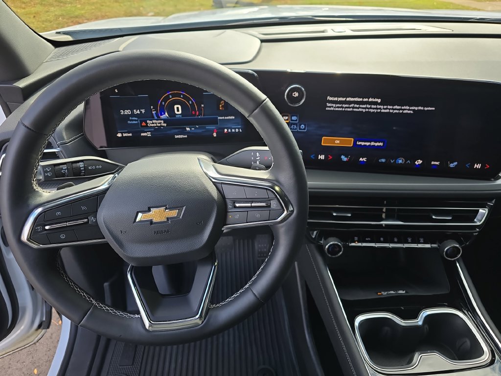 Used 2025 Chevrolet Traverse LT w/ LPO, Floor Liner Package AWD/4WD image 17
