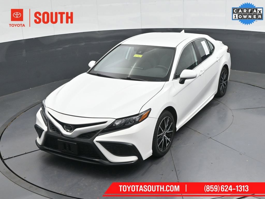 Used 2024 Toyota Camry SE image 51