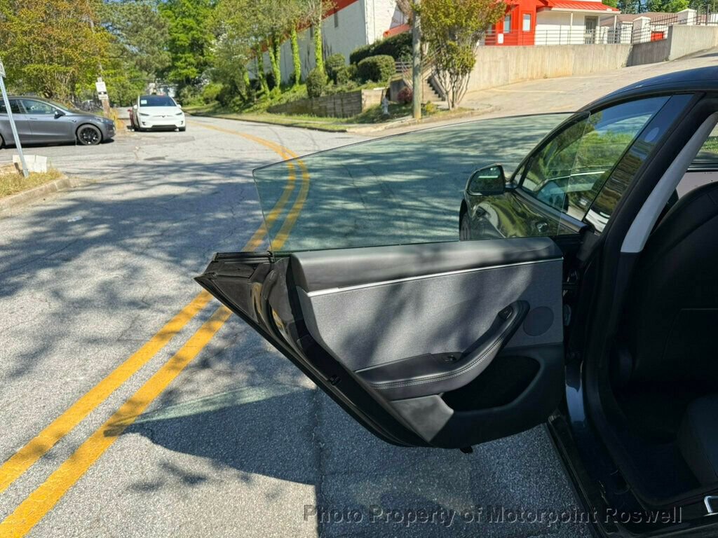 Used 2024 Tesla Model 3 image 17