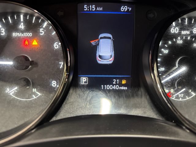 Used 2020 Nissan Rogue Sport SV AWD/4WD image 2