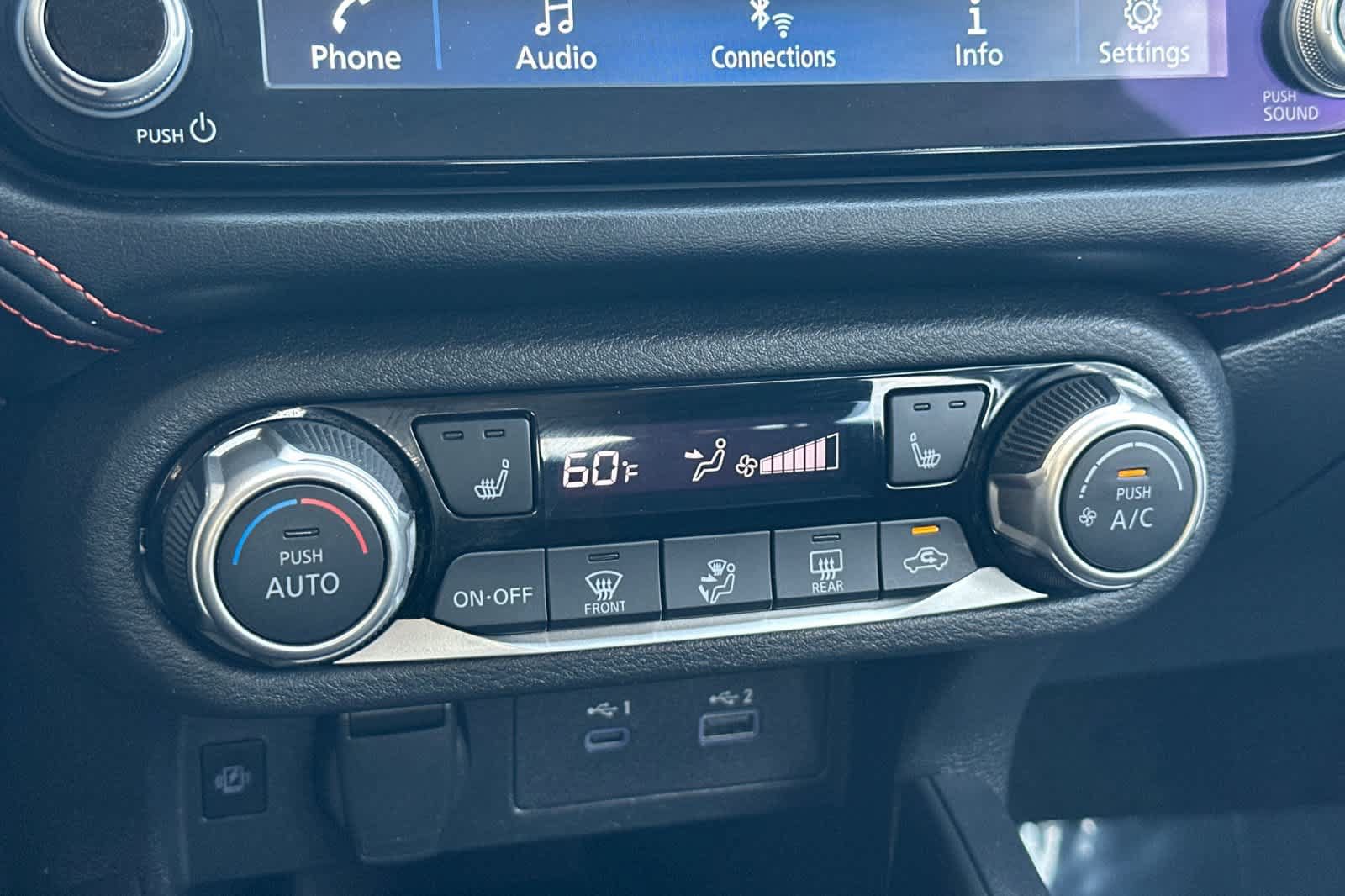 Used 2024 Nissan Versa SR FWD image 18