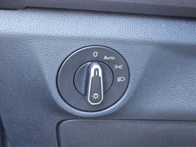 Used 2024 Volkswagen Jetta SE image 20