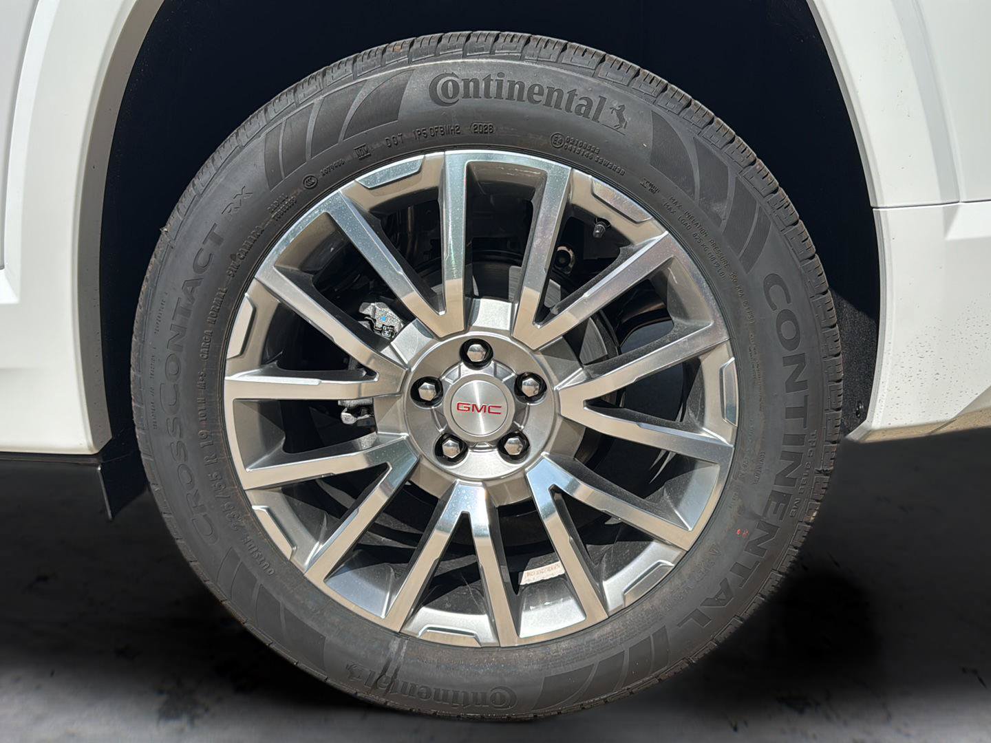 New 2027 GMC Terrain Denali AWD/4WD image 30