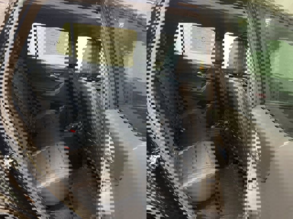 New 2026 Chevrolet Equinox LT w/ Convenience Package II image 31