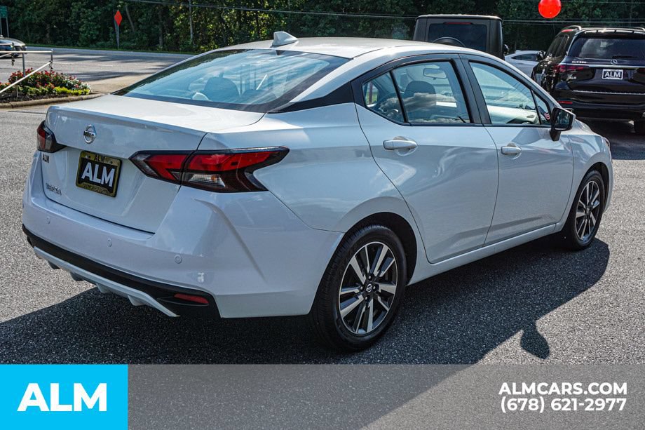 Used 2022 Nissan Versa SV FWD image 5