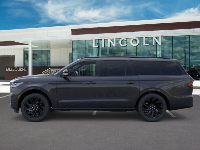 New 2025 Lincoln Navigator L Reserve w/ Jet Appearance Package AWD/4WD image 3
