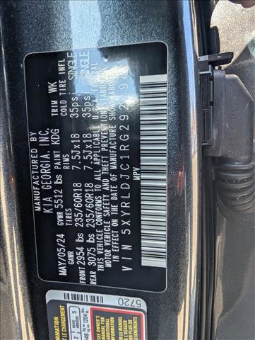 Used 2024 Kia Sorento S image 23