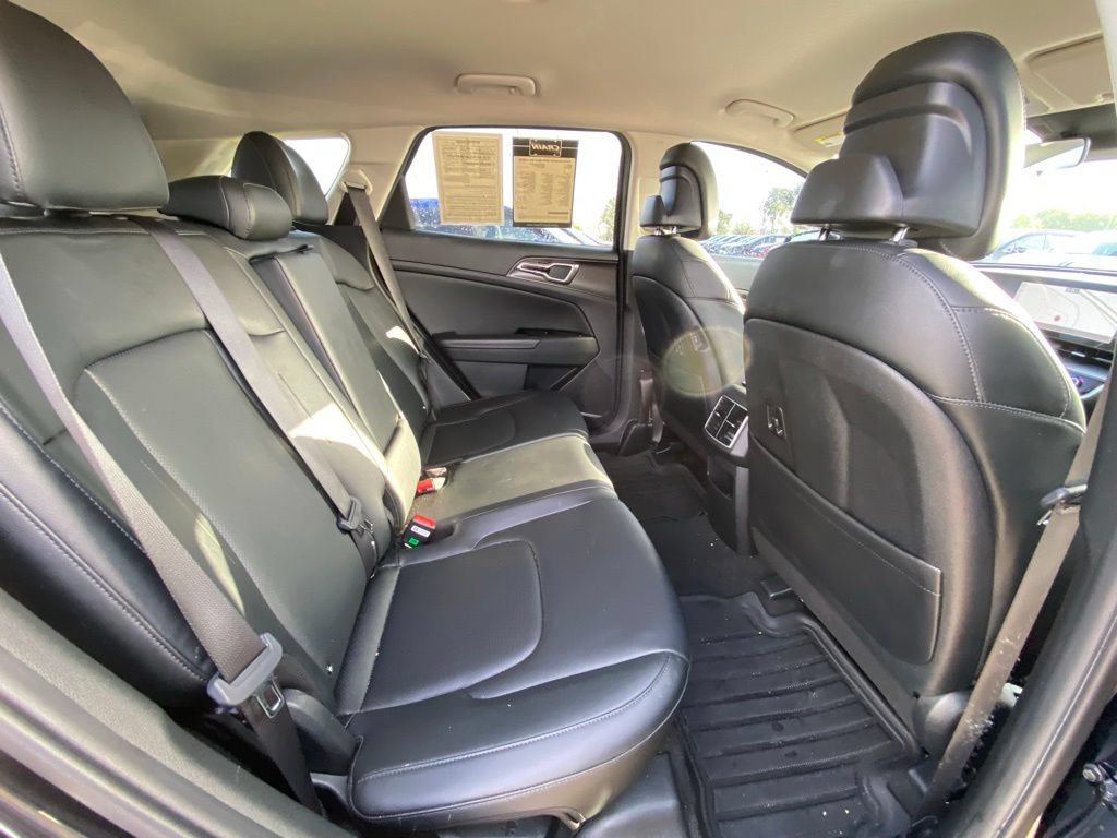 Certified 2024 Kia Sportage EX AWD/4WD image 24