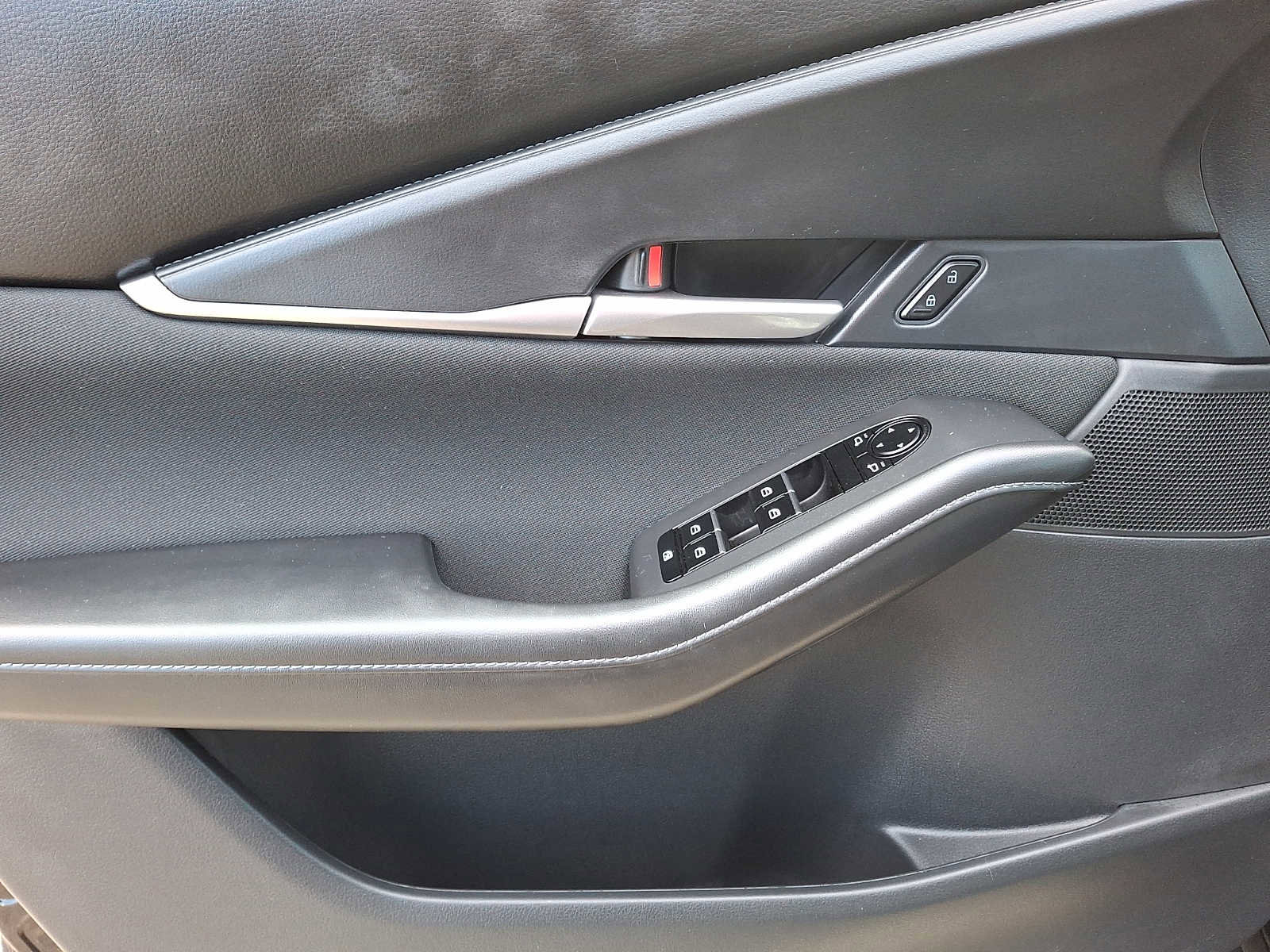 Used 2024 MAZDA CX-30 AWD 2.5 S image 8