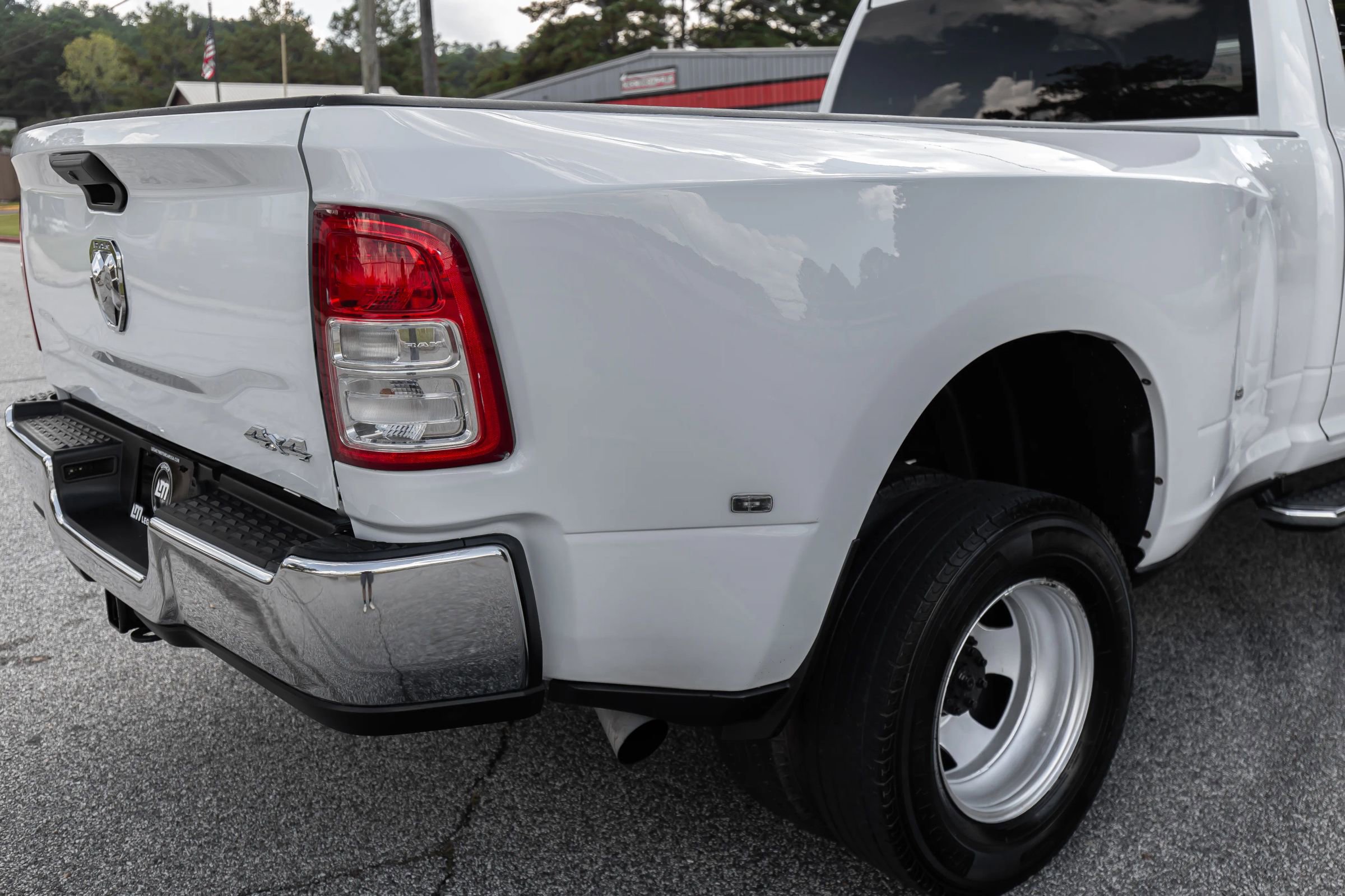 Used 2020 RAM 3500 Tradesman w/ Chrome Appearance Group image 16