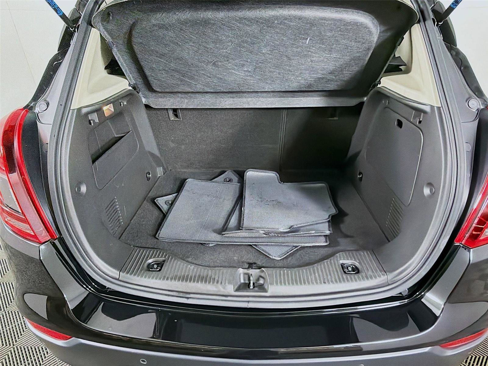 Used 2019 Buick Encore Essence w/ Safety Package II image 24