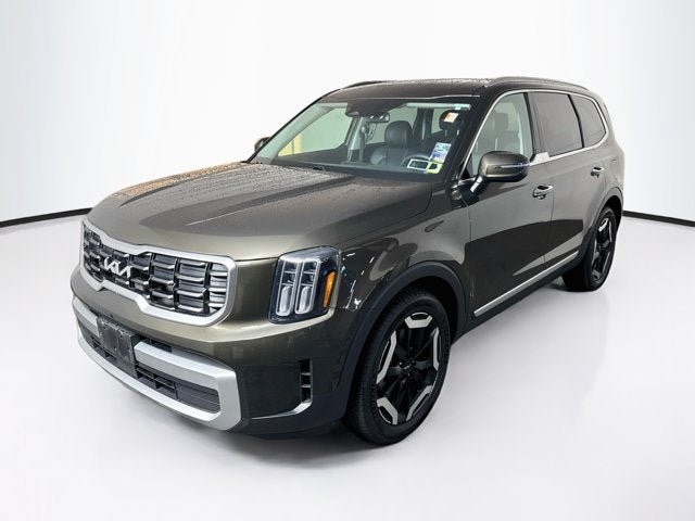 Certified 2023 Kia Telluride S w/ S Sunroof Package