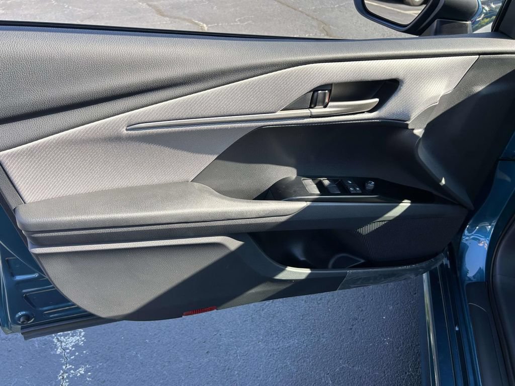 New 2026 Toyota Camry Hybrid FWD image 15