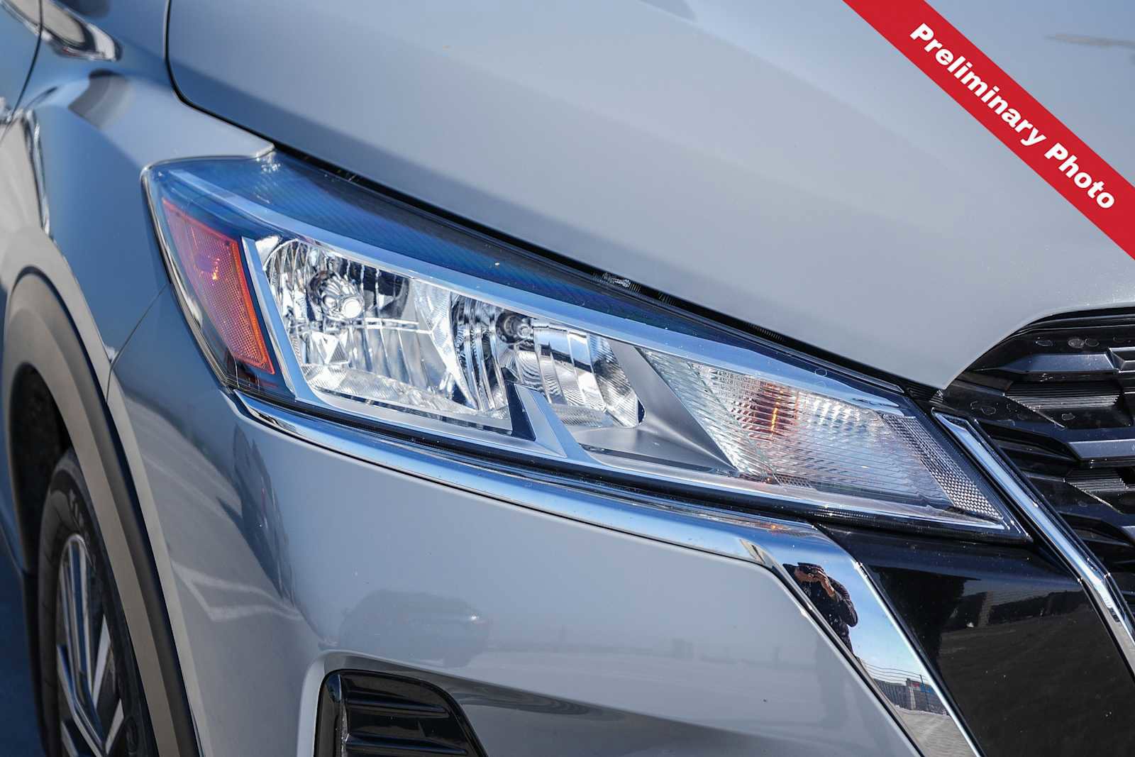 Used 2024 Nissan Kicks SV FWD image 4