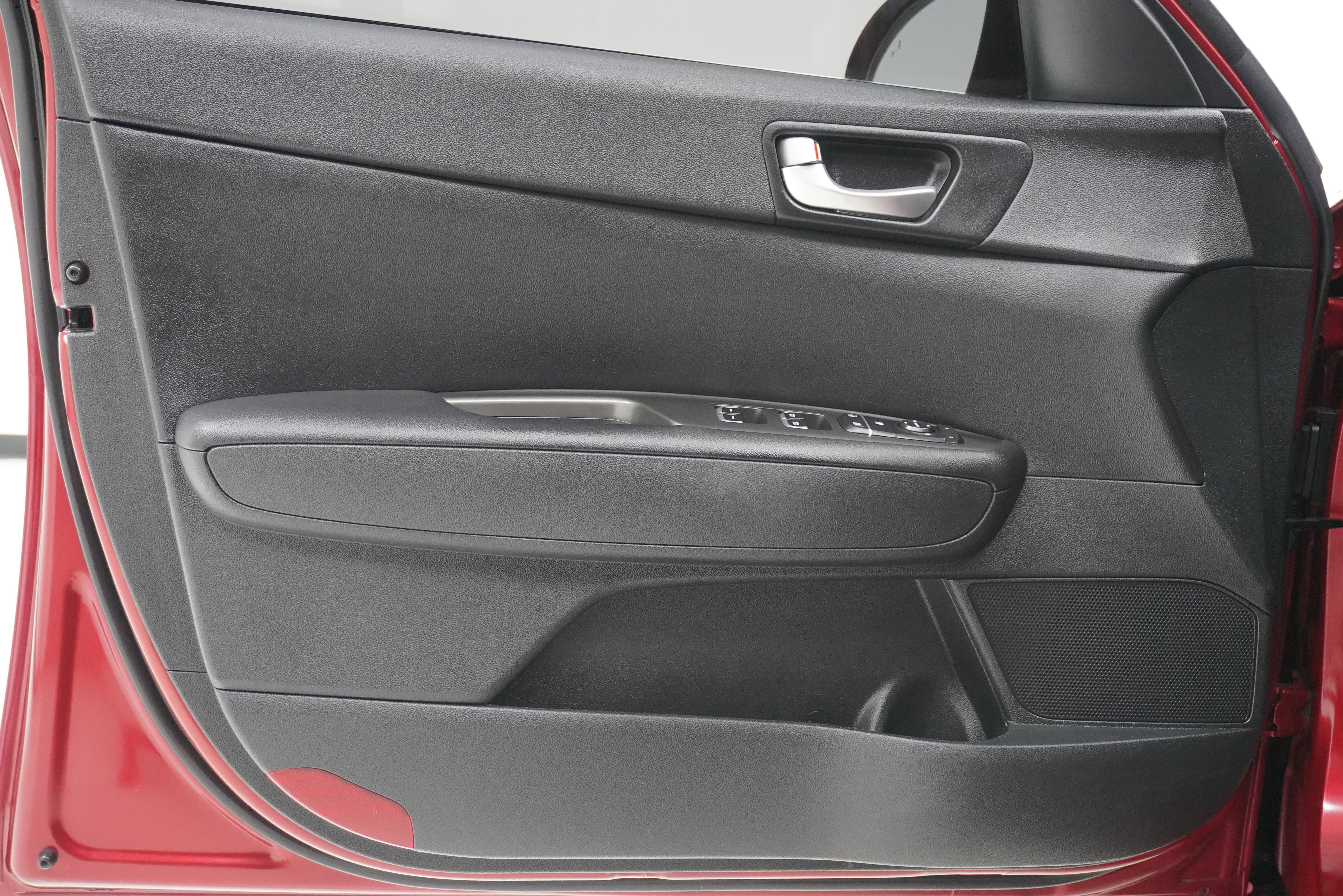 Used 2020 Kia Optima SE image 14