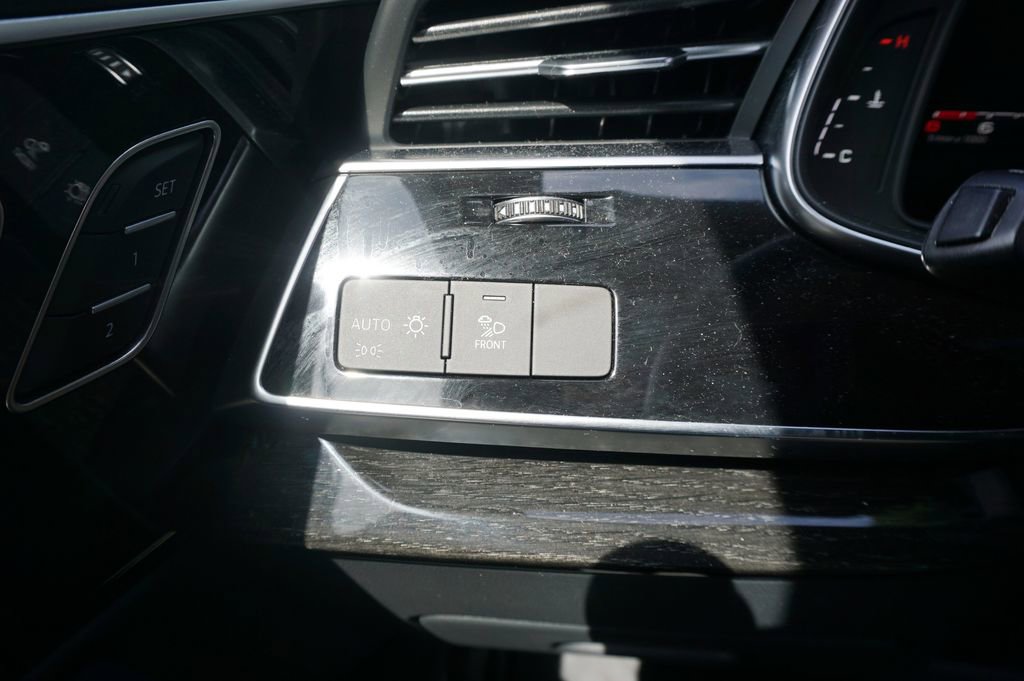 Used 2024 Audi Q7 3.0T Premium Plus AWD/4WD image 5