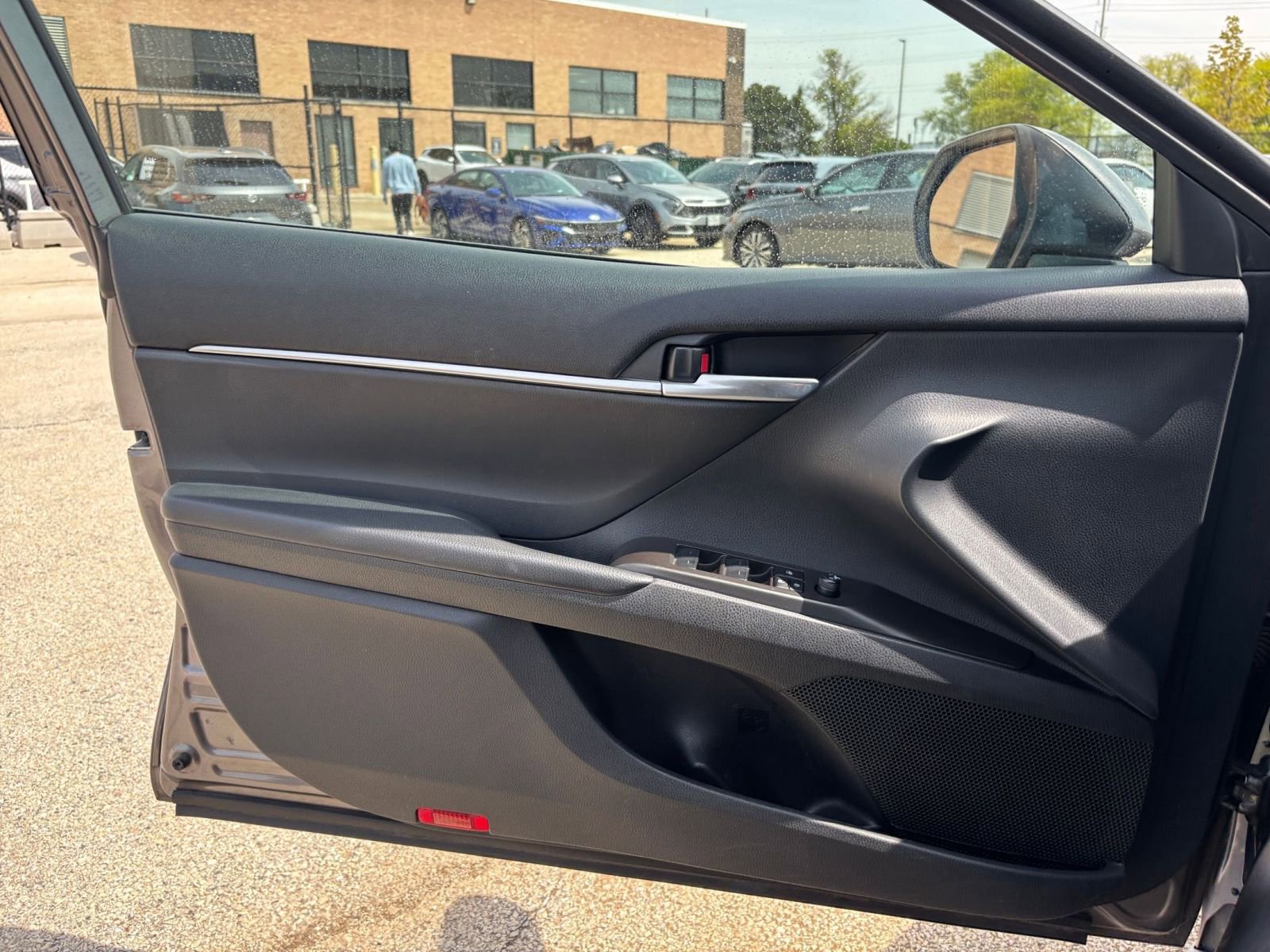 Used 2024 Toyota Camry SE FWD image 18