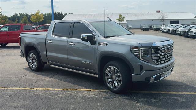Used 2023 GMC Sierra 1500 Denali AWD/4WD image 2