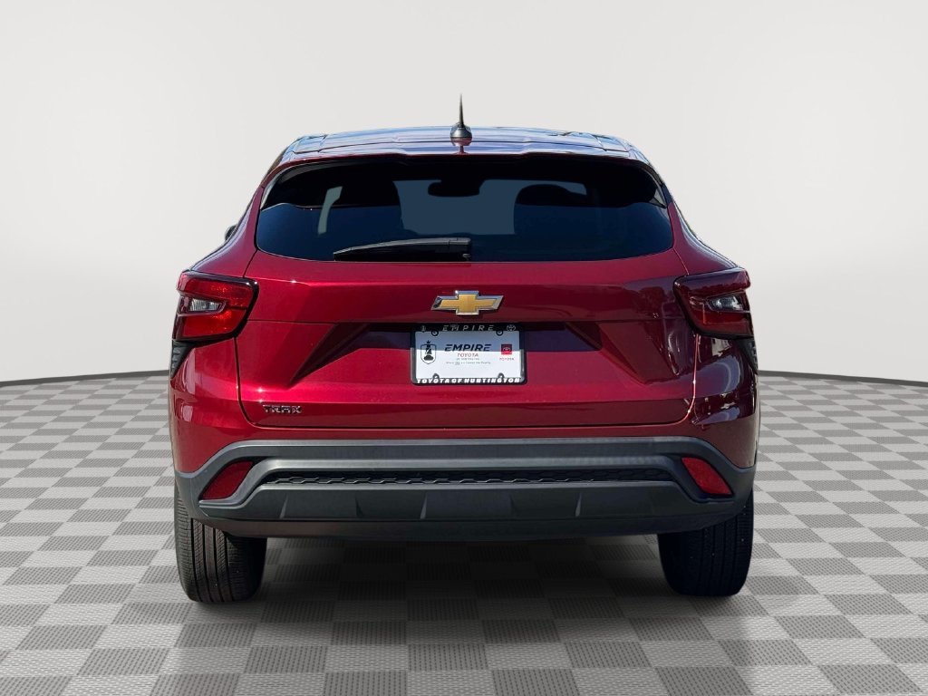 Used 2024 Chevrolet Trax LS FWD image 6
