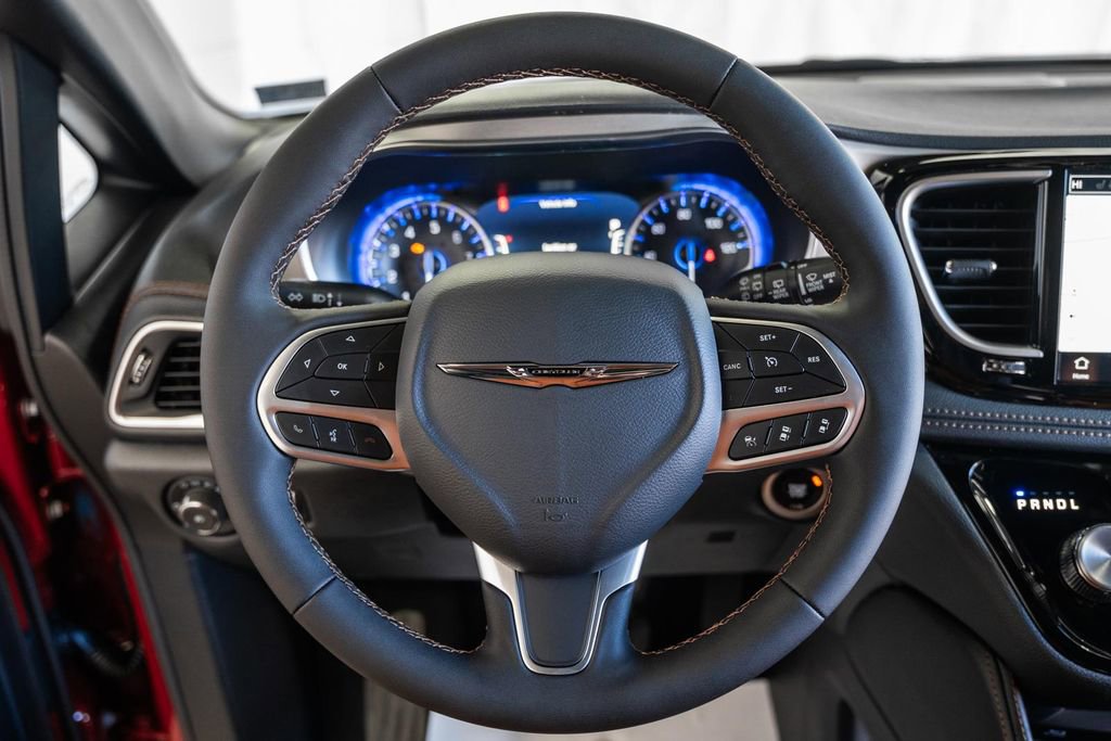 New 2026 Chrysler Pacifica Pinnacle image 30