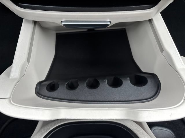 Used 2024 Chrysler Pacifica Touring-L FWD image 27