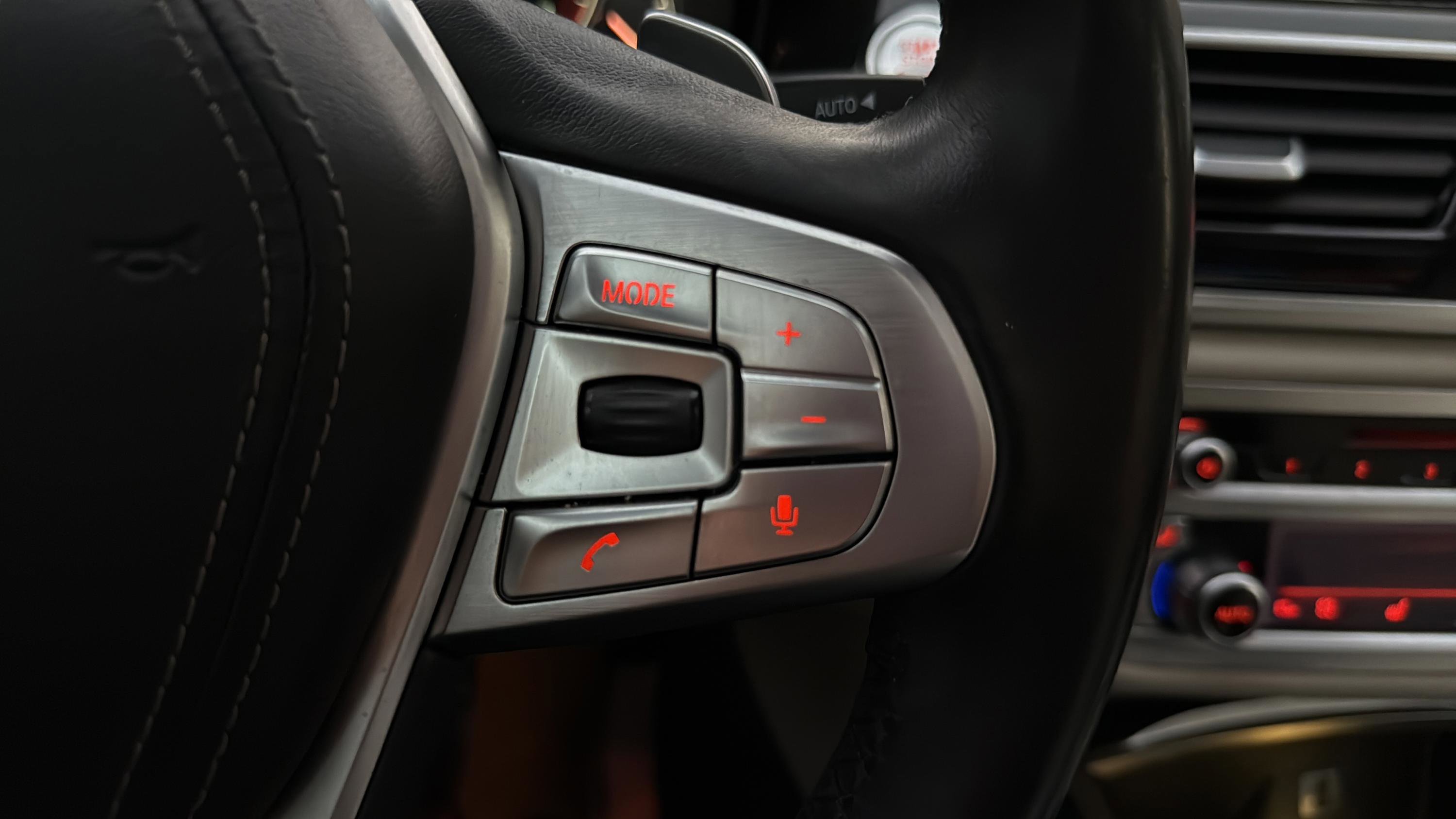 Used 2016 BMW 740i image 15