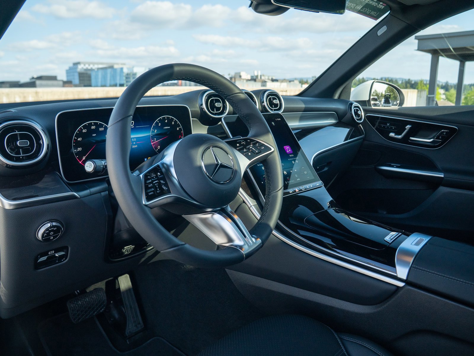 Used 2026 Mercedes-Benz GLC 300 4MATIC image 15
