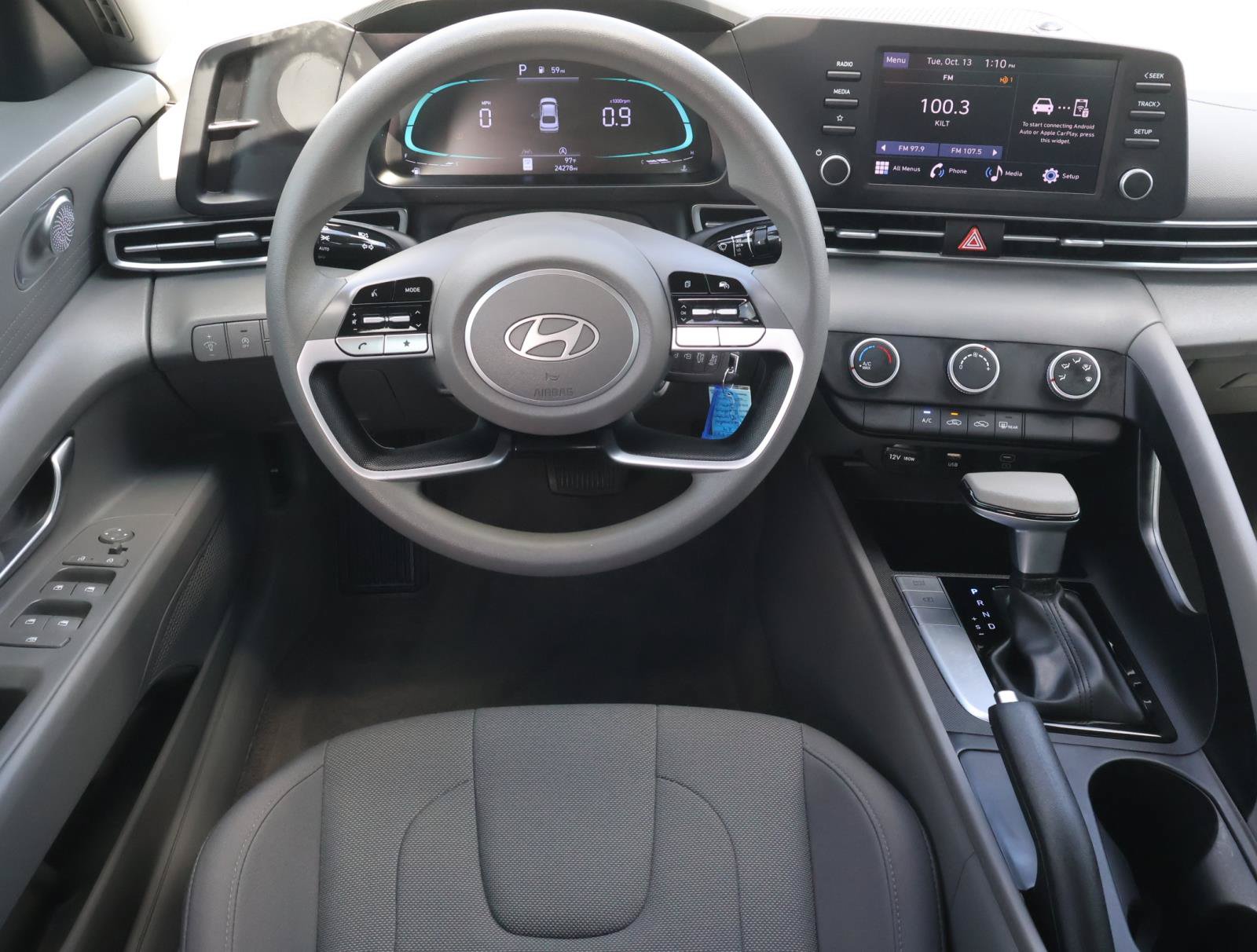 Used 2024 Hyundai Elantra SE FWD image 9