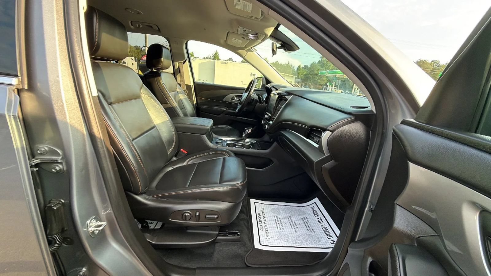 Used 2021 Chevrolet Traverse LT AWD/4WD image 57