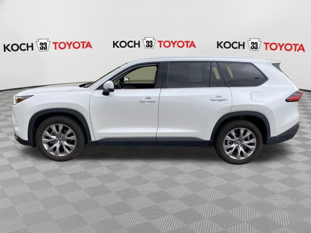 Used 2025 Toyota Grand Highlander AWD image 4