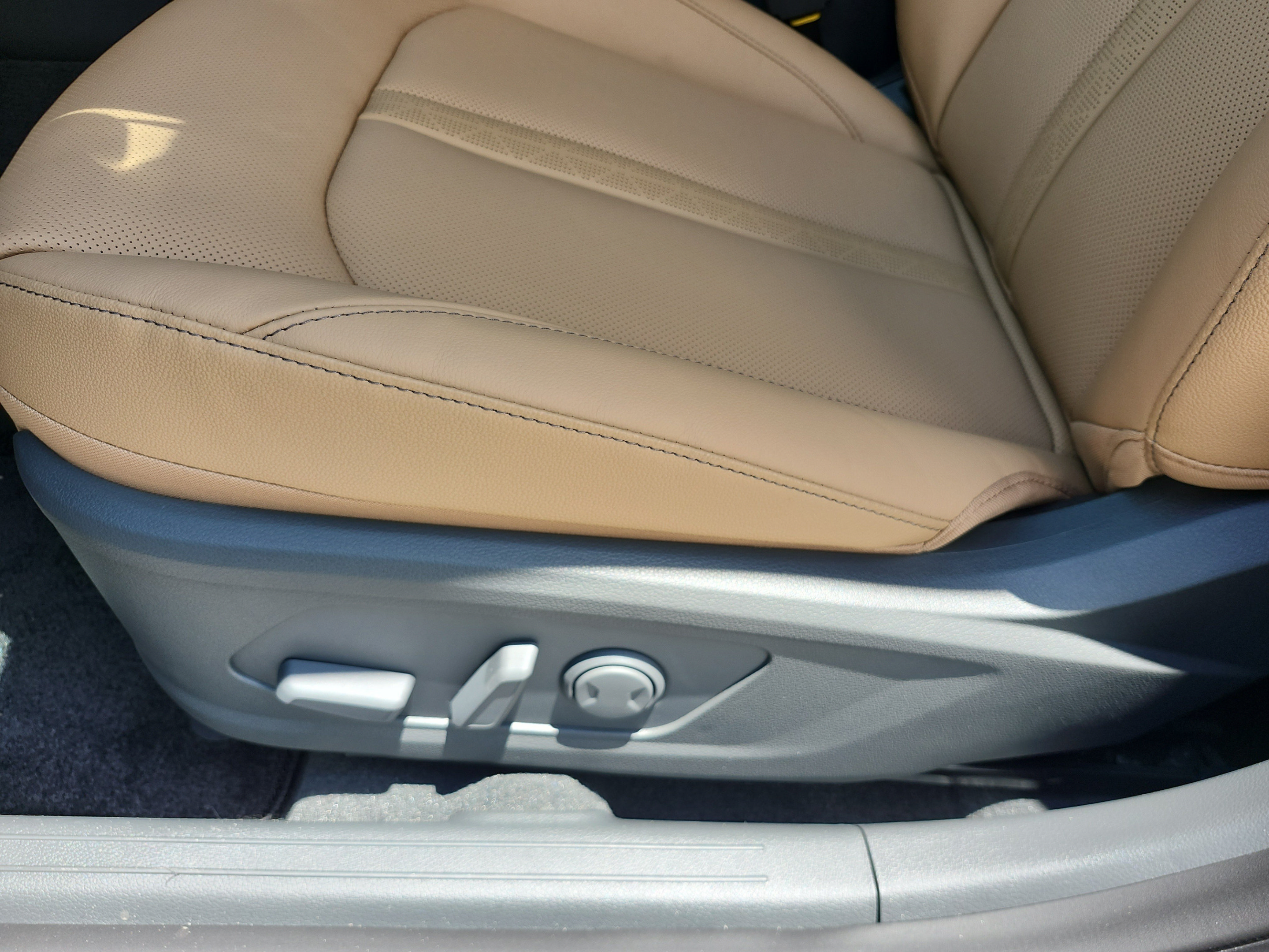 New 2026 Hyundai Sonata Limited FWD image 14