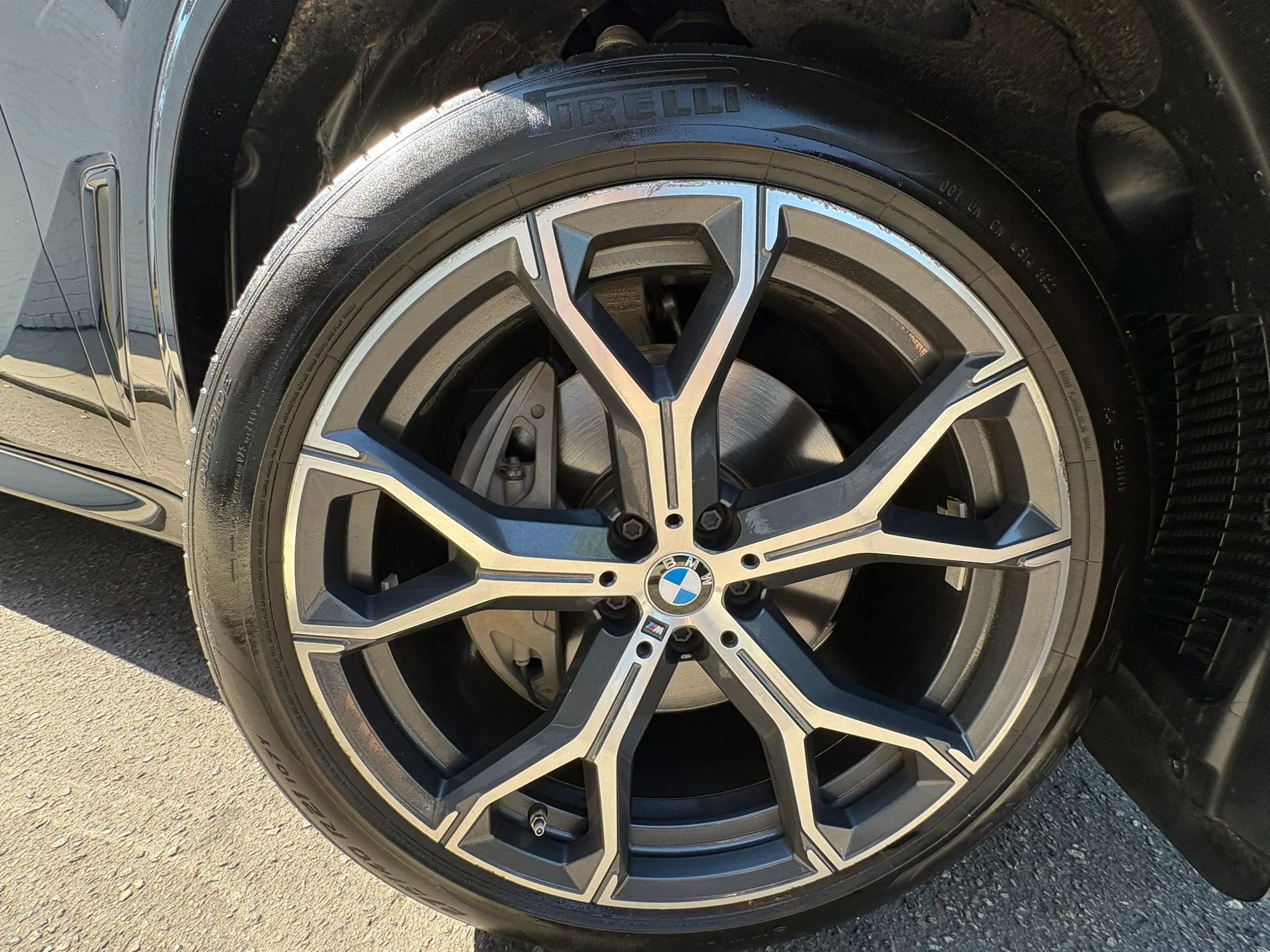 Used 2019 BMW X5 xDrive50i w/ M Sport Package AWD/4WD image 59