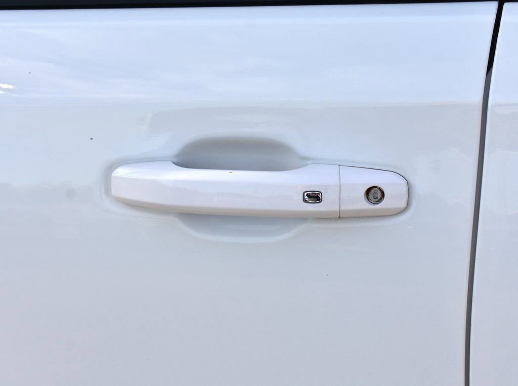 Used 2025 Chevrolet Silverado 1500 LT image 14