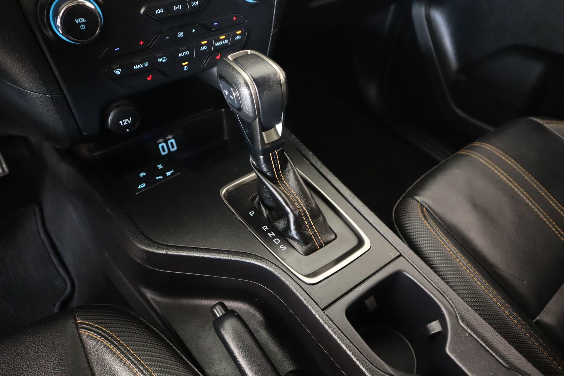 Used 2022 Ford Ranger Lariat w/ Equipment Group 501A High RWD image 9