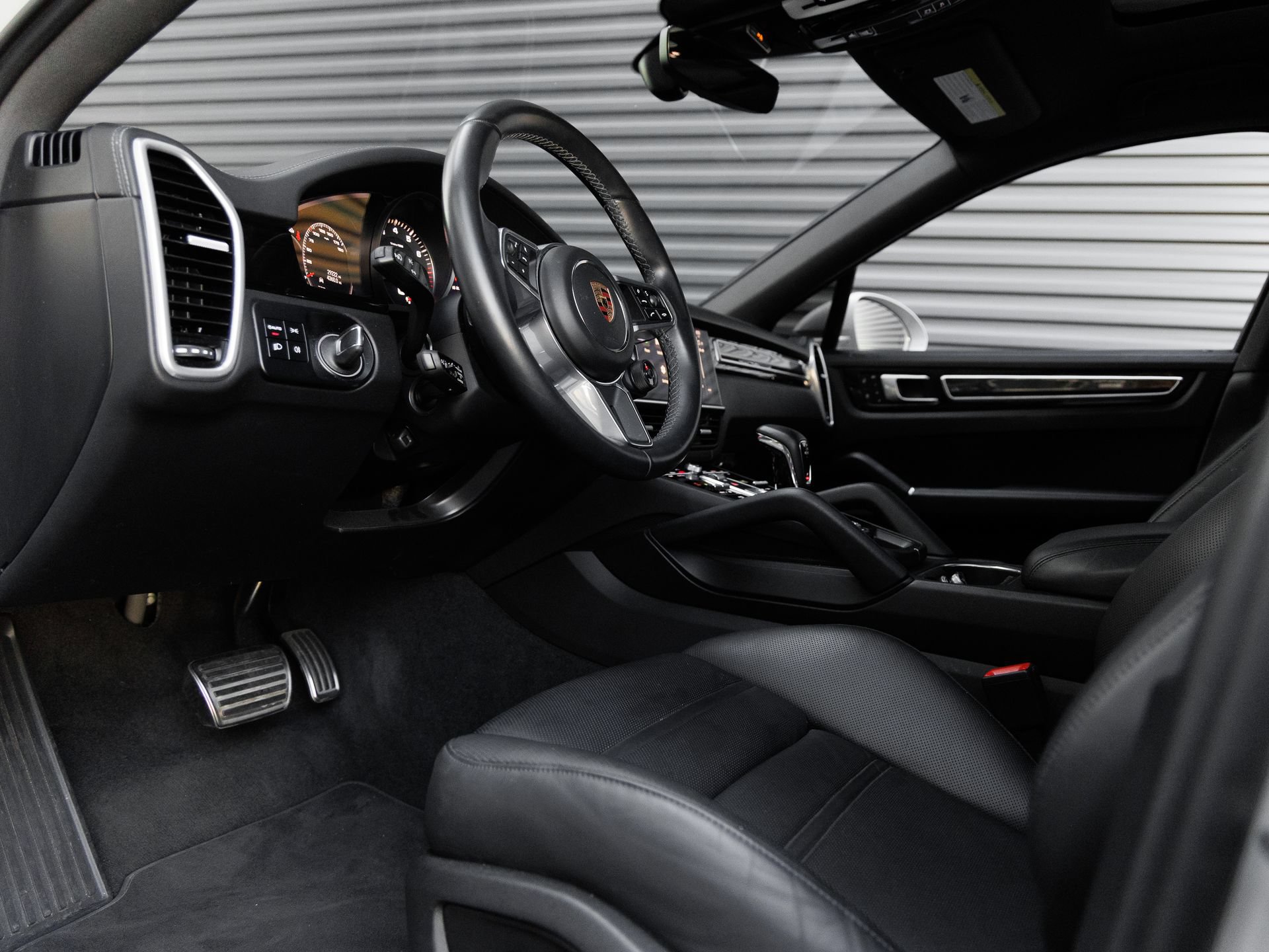 Certified 2023 Porsche Cayenne S AWD/4WD image 4